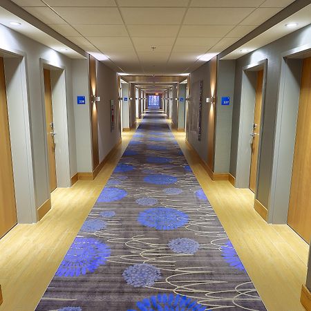 Holiday Inn Express & Suites Vaudreuil-Dorion By Ihg Экстерьер фото