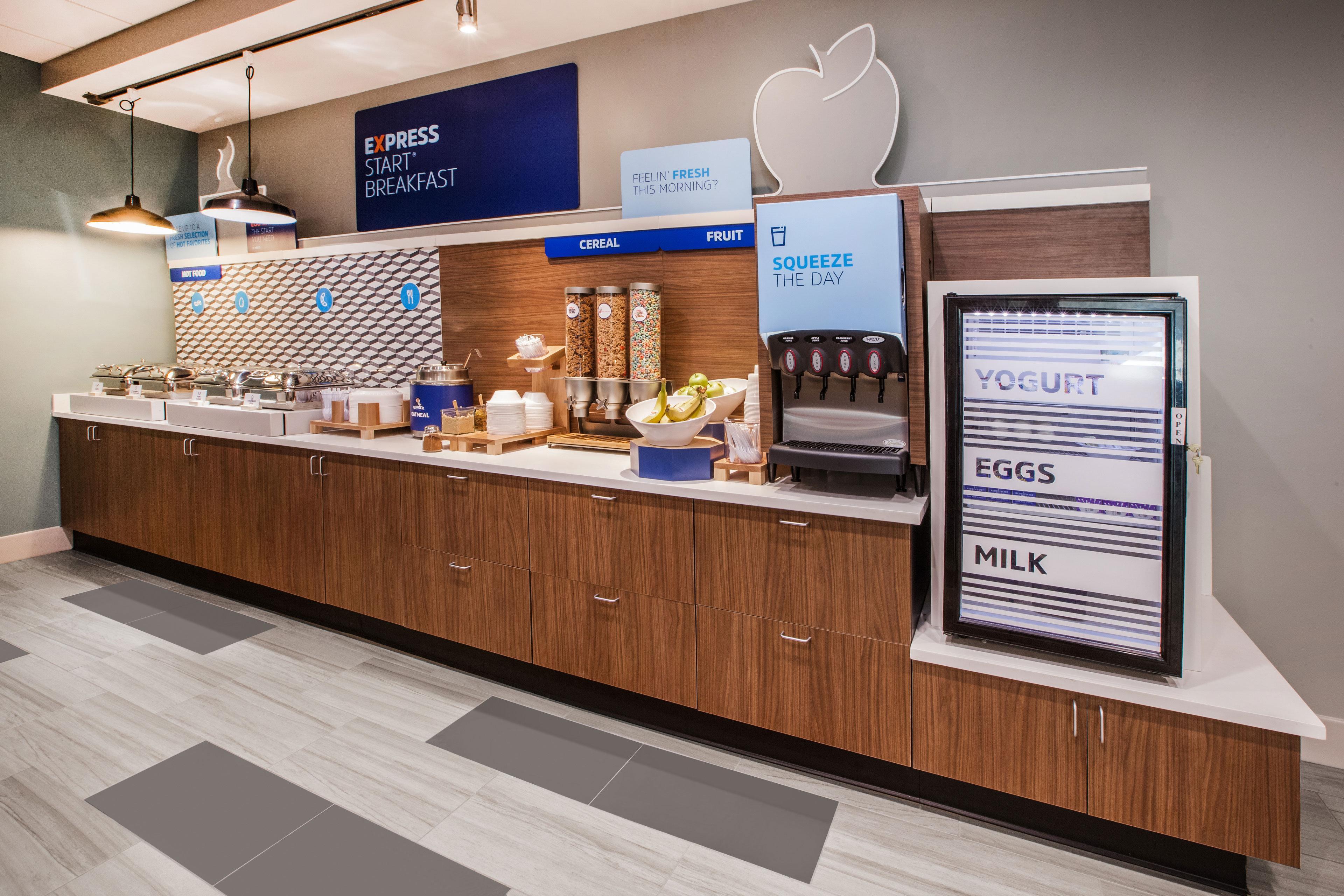 Holiday Inn Express & Suites Vaudreuil-Dorion By Ihg Экстерьер фото